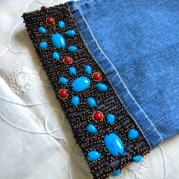 🌼3/$28🌼Unique V Cristina Boho Chic Beaded Petite Size Jeans - Picture 2 of 6